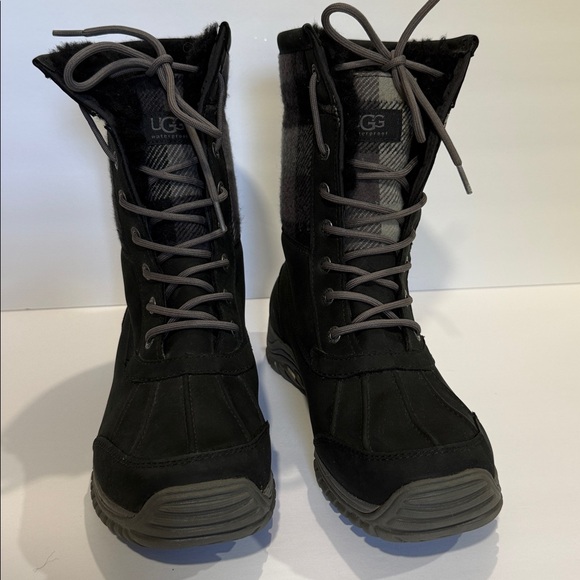 UGG EVENT WATERPROOF BOOTS SZ 9.5 FOR WOMEN’S - Picture 4 of 13